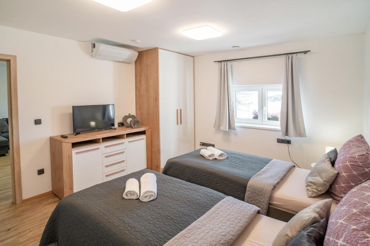 Hotel Smrz Sepekov Ngoại thất bức ảnh