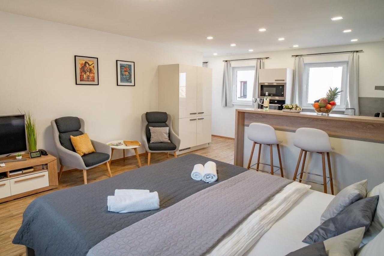 Hotel Smrz Sepekov Ngoại thất bức ảnh