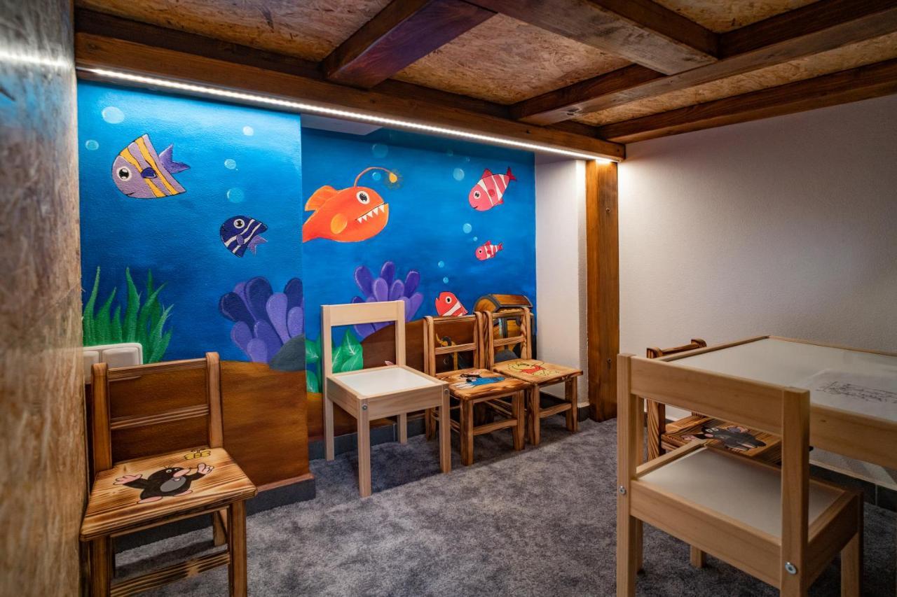 Hotel Smrz Sepekov Ngoại thất bức ảnh